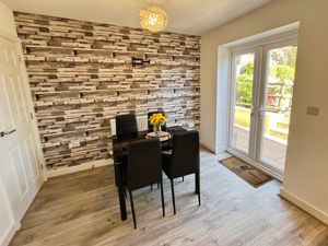 Dining Room - click for photo gallery